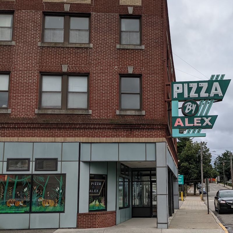 How A 1960 Pizza Shop Endured