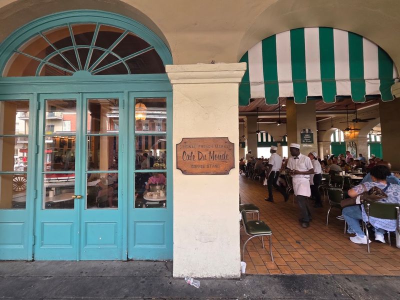 How Café du Monde Became A Global Phenomenon