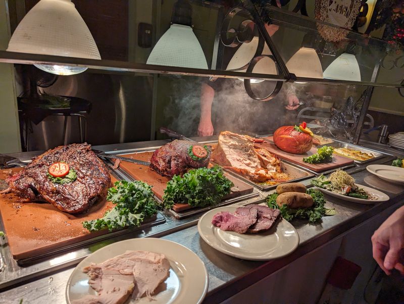 Menu Overview and Notable Dishes