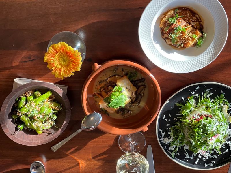 How The Tapas-Style Menu Turns Dinner Into An Event