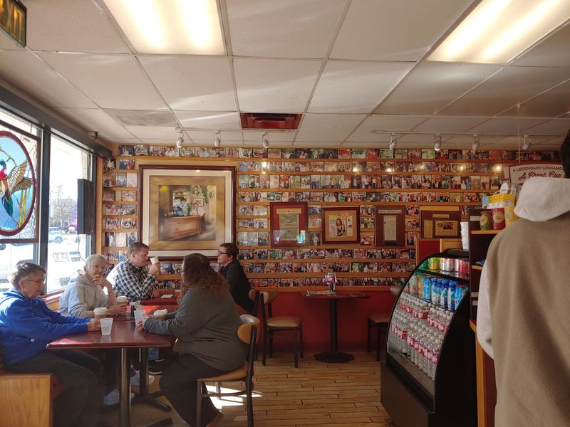 Making It a Real Morning Plan: Families, Couples, and Solo Visitors