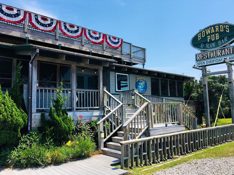 Howard's Pub And Raw Bar In Ocracoke
