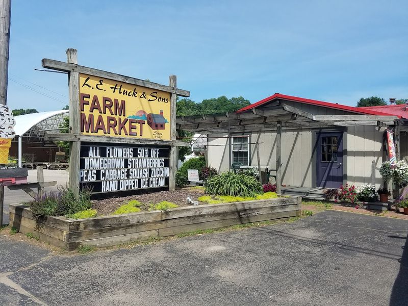 Huck's Farm Market, Marietta