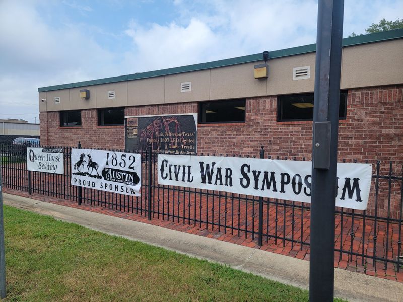 Jefferson Visitor Center and Historic District - Jefferson, Texas