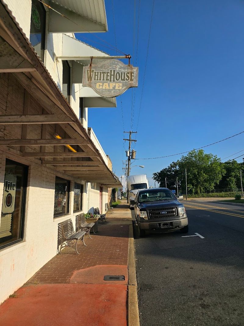 White House Cafe, Camden