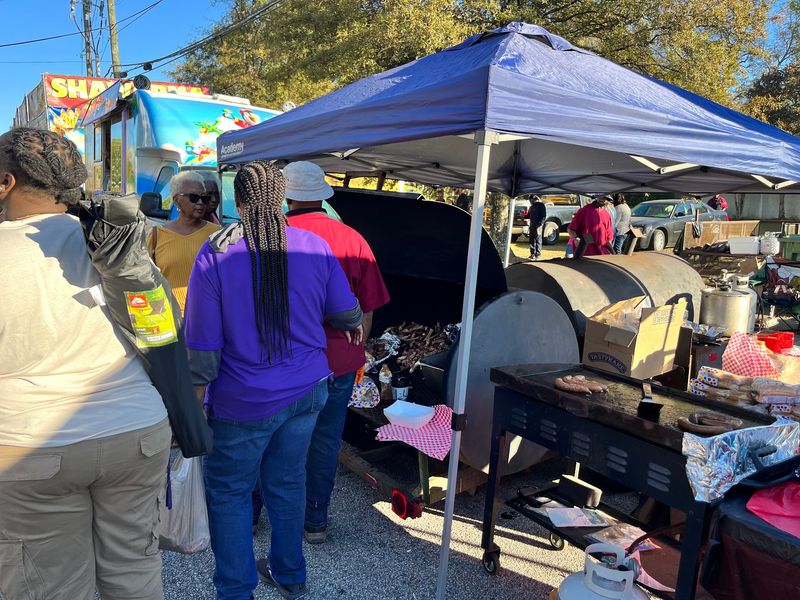 Hundreds Of Vendors Line Block After Block Hundreds Of Vendors Line Block After Block