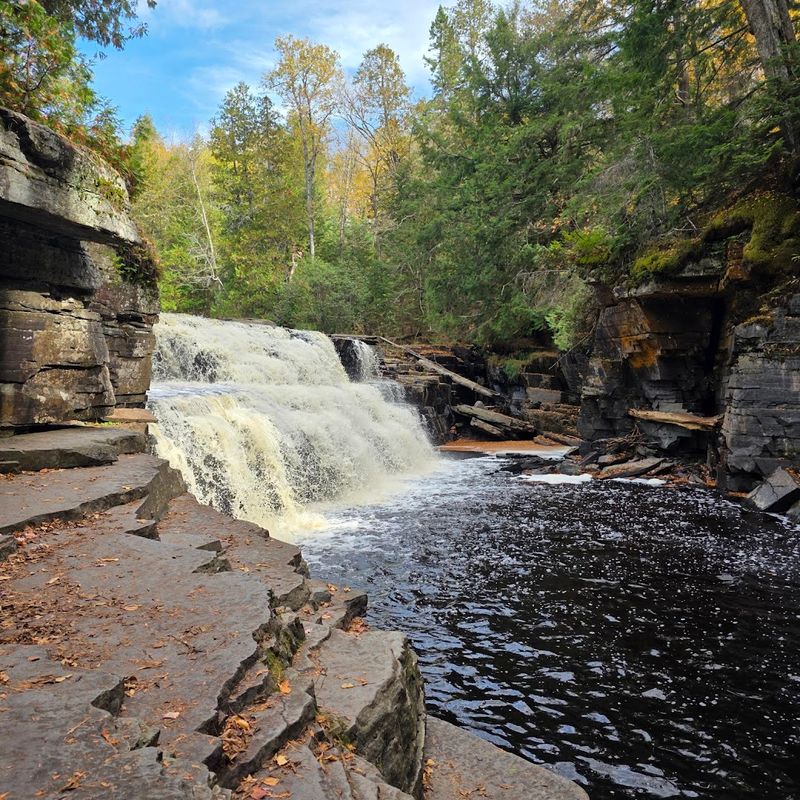 Canyon Falls (Roadside Park Near L’Anse)