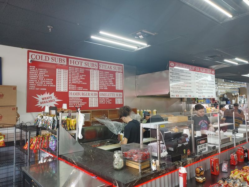 Hungry Bear Sub Shop, Miami