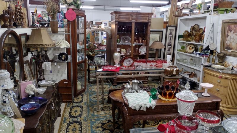 Arkansas' Top Flea Market For Hidden Treasures