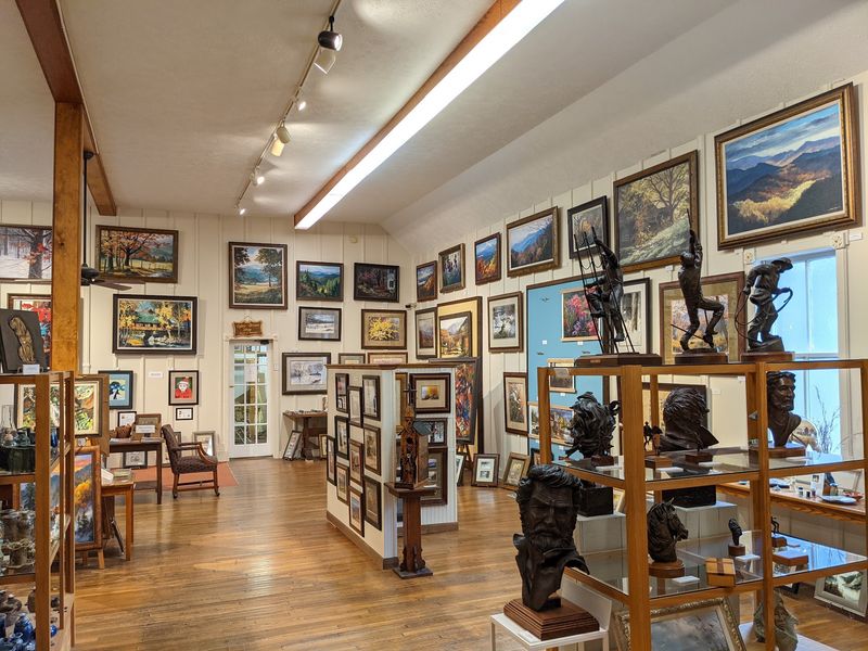 Hunt For Handmade Treasures On The Arts And Crafts Loop