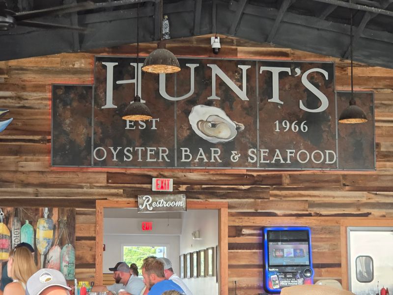 Hunt's Oyster Bar & Seafood, Panama City
