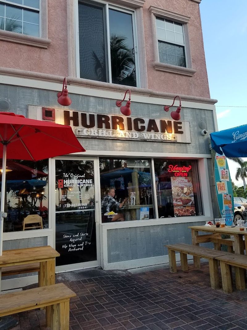 Hurricane Grill & Wings, Fort Pierce