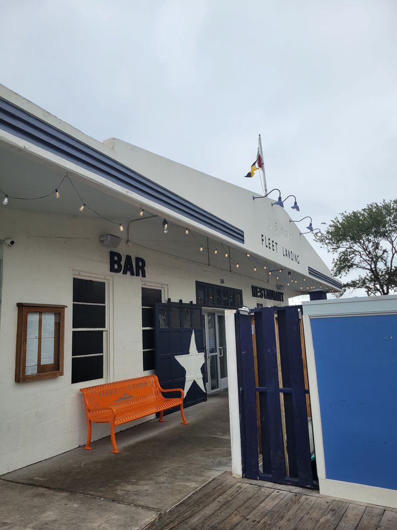 Fleet Landing Restaurant & Bar – Charleston