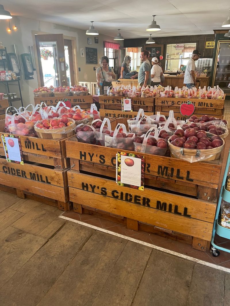 Hy's Cider Mill Hy's Cider Mill