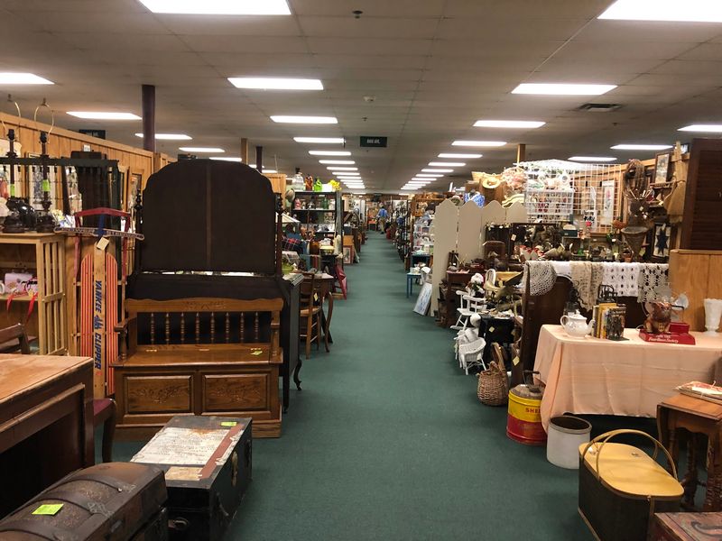 I-76 Antique Mall, Ravenna I-76 Antique Mall, Ravenna