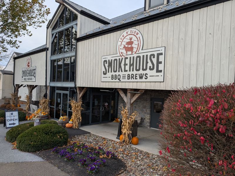 Smokehouse BBQ & Brews, Bird In Hand, PA 17505