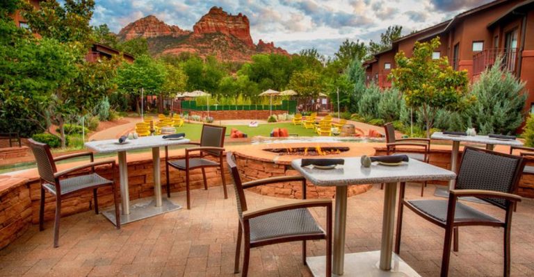 I Drove Through Sedona, Arizona, Sampling 6 Southwestern Steakhouses (And 3 Were Stunningly Scenic)