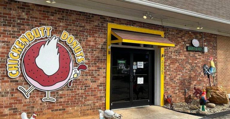 I Explored Small-Town South Carolina To Visit 12 Donut Shops (And 4 Of Them Stole My Heart)