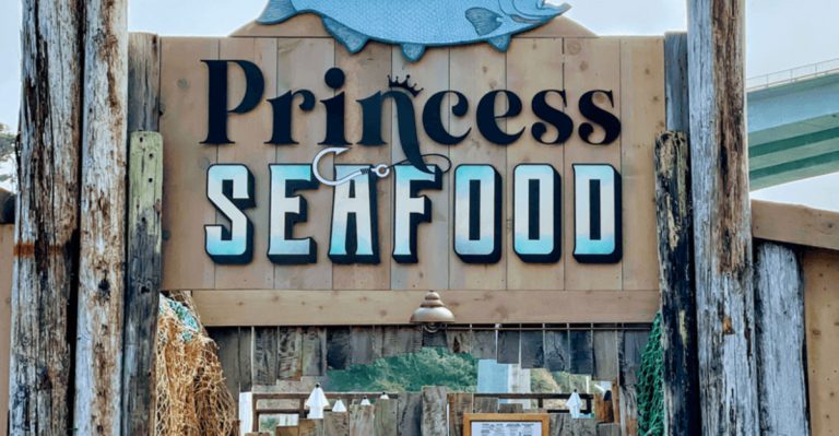 I Hit The Backroads Of California To Try 14 Hidden Seafood Shacks (And 7 Were Shockingly Good)