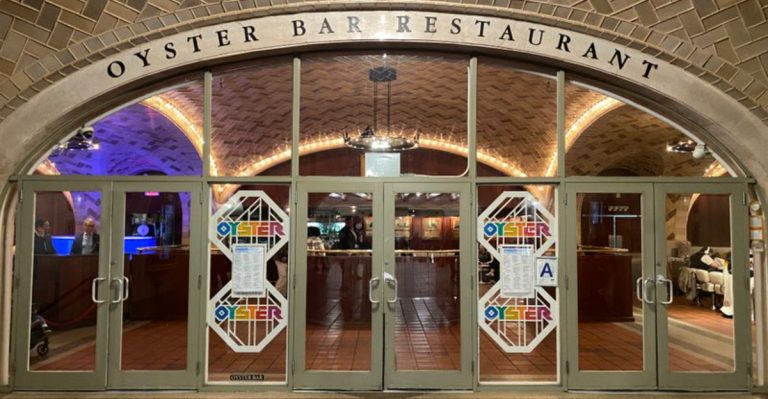 I Roamed New York’s Lake And Ocean Shores To Visit 14 Fish And Chips Spots (5 Offered Iconic Waterfront Views)