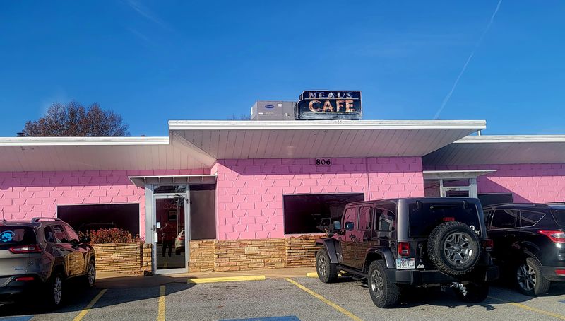 Neal's Cafe, Springdale
