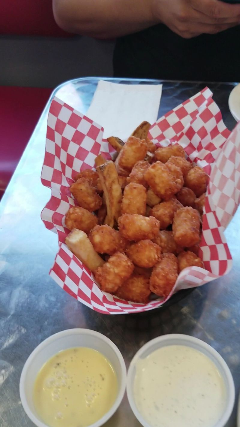 The Legendary One-Pound Burger Challenge