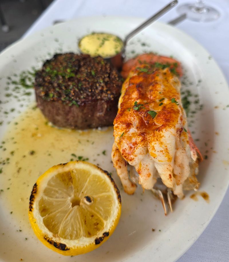 The Decision Makes Itself