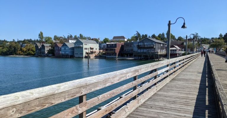 If Your Brain Needs A Reset, This Tiny Washington Bay Town Is The Move