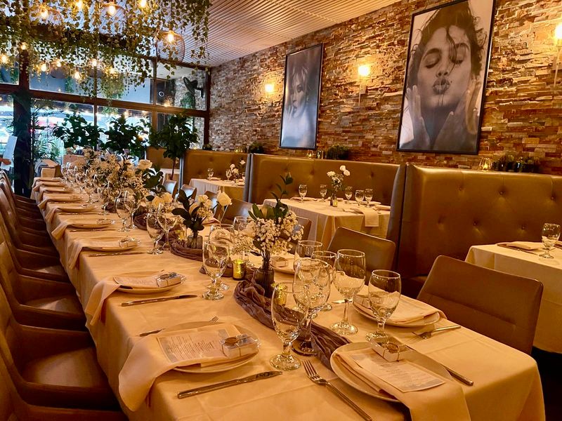 VILLA ROMANA Italian & Romanian Restaurant