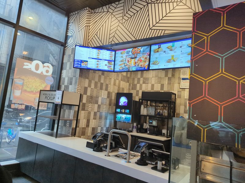 Taco Bell — Bell Beefer