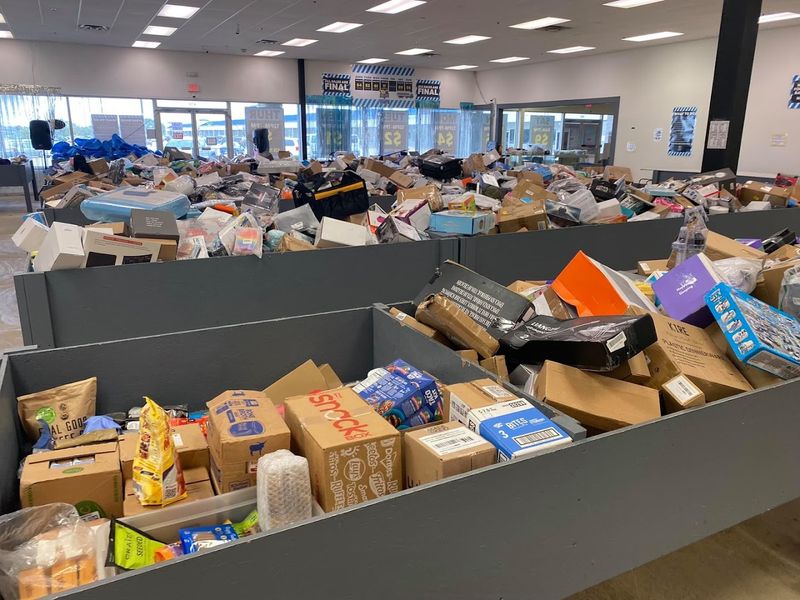 Illinois Has A Bin Store Where Prices Drop And The Finds Get Wild