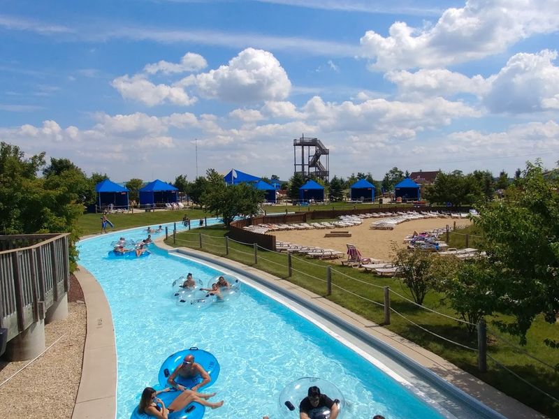 Illinois Has A Huge 58-Acre Waterpark So Fun You'll Never Want To Leave