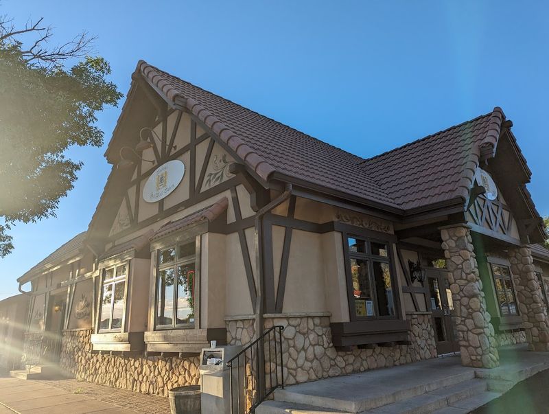 Making A Morning Of It On Bott Avenue