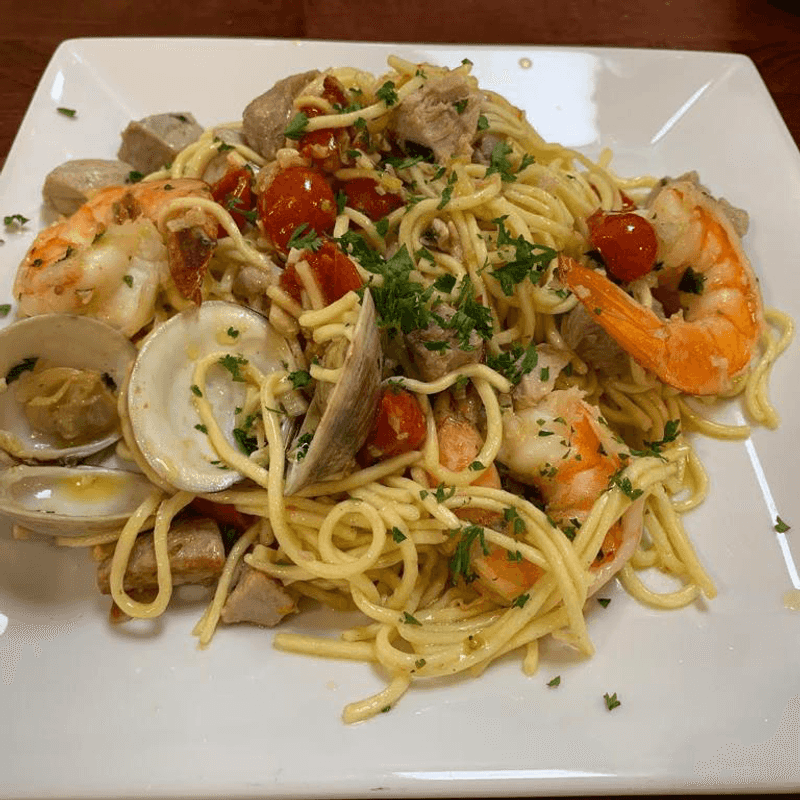 The Rating Of 4.6 Stars Across 370 Reviews Tells A Consistent Story