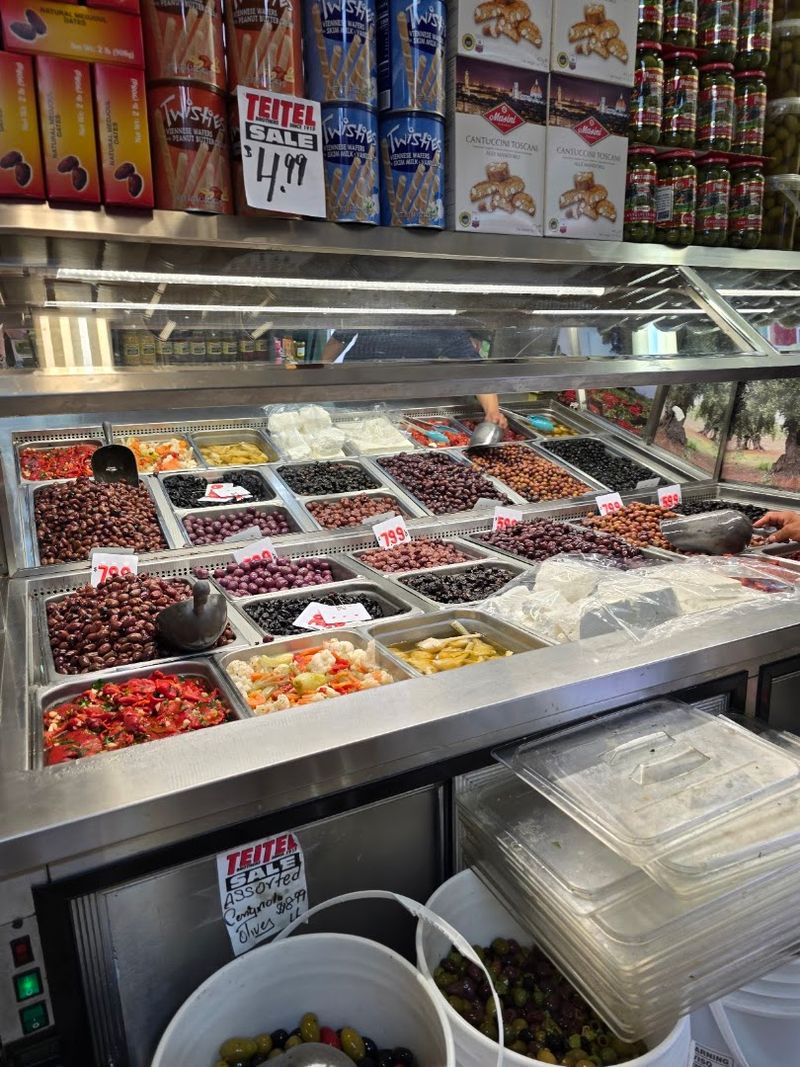 Imported Italian Goods That Feel Like A Treasure Hunt