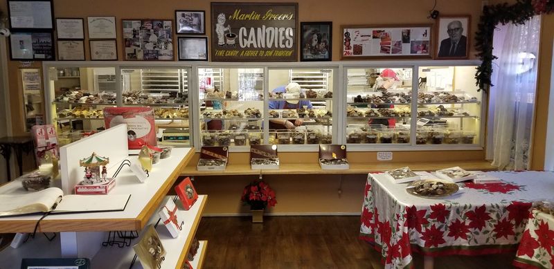 Scenic Highway Stop Near Popular Ozark Routes