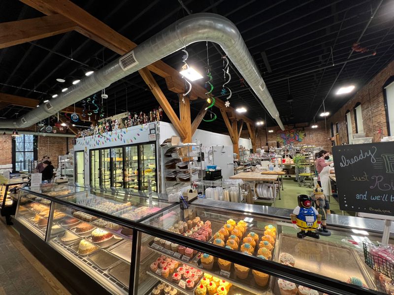 Trefzger's Bakery – Peoria Heights