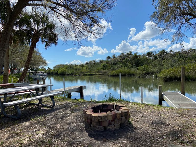 Indian Mound Fish Camp: Old Florida, No Filter