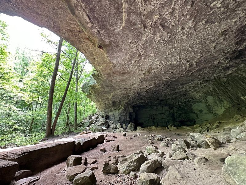 Indian Rockhouse Trail, Yellville Buffalo National River
