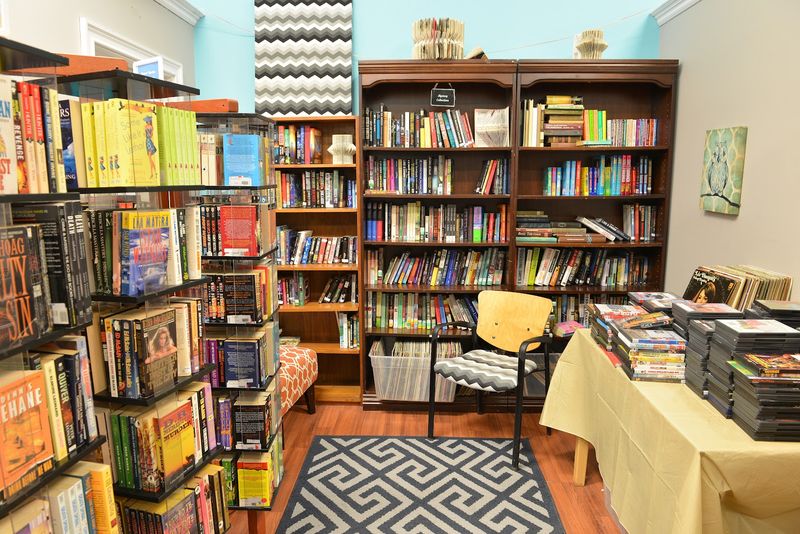 Indie Authors, Signed Copies, and a Community That Shows Up