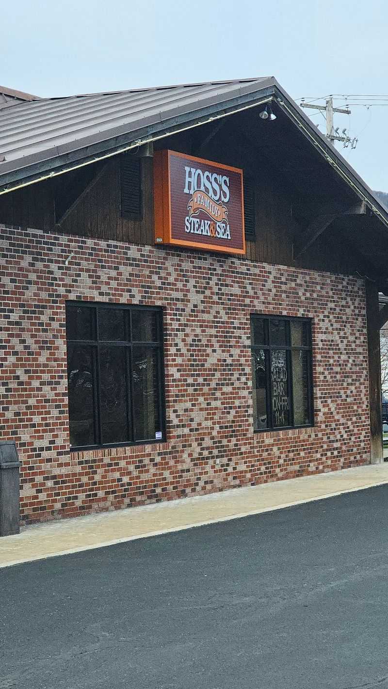 Hoss's Steak & Sea House