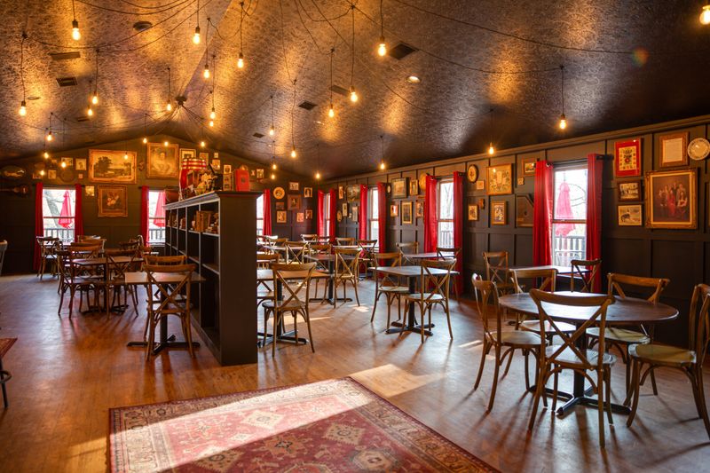 Landoll's Mohican Castle, Loudonville