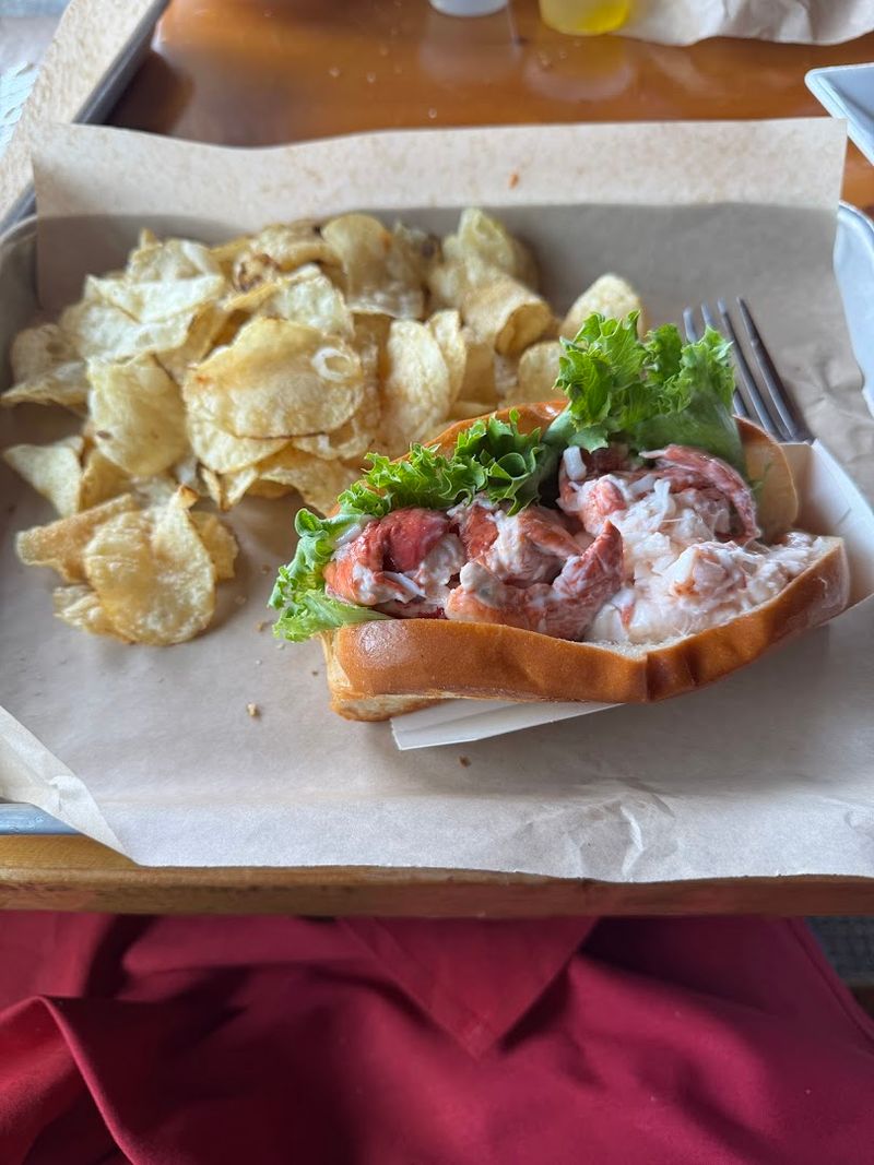 A Lobster Roll Worth The Drive