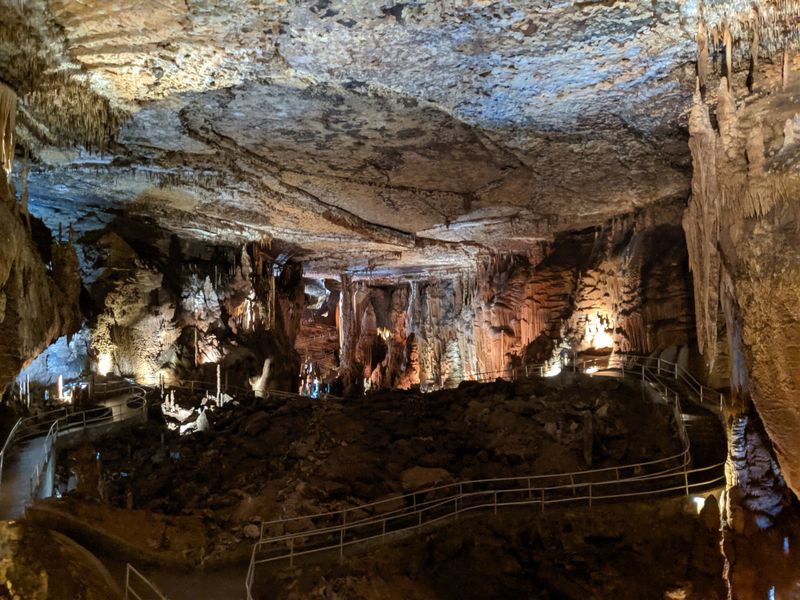 What Sets Blanchard Springs Caverns Apart