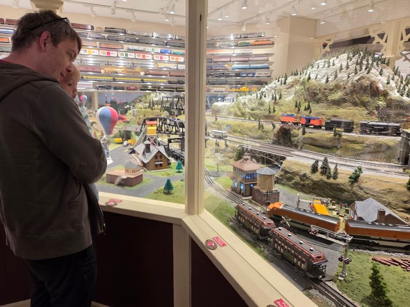 Interactive Displays That Actually Let You Push The Buttons