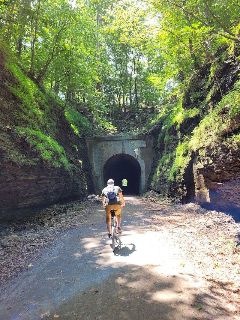 Into The 543-Foot Dark