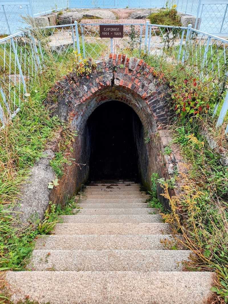 Into The Fort’s Hidden Corners