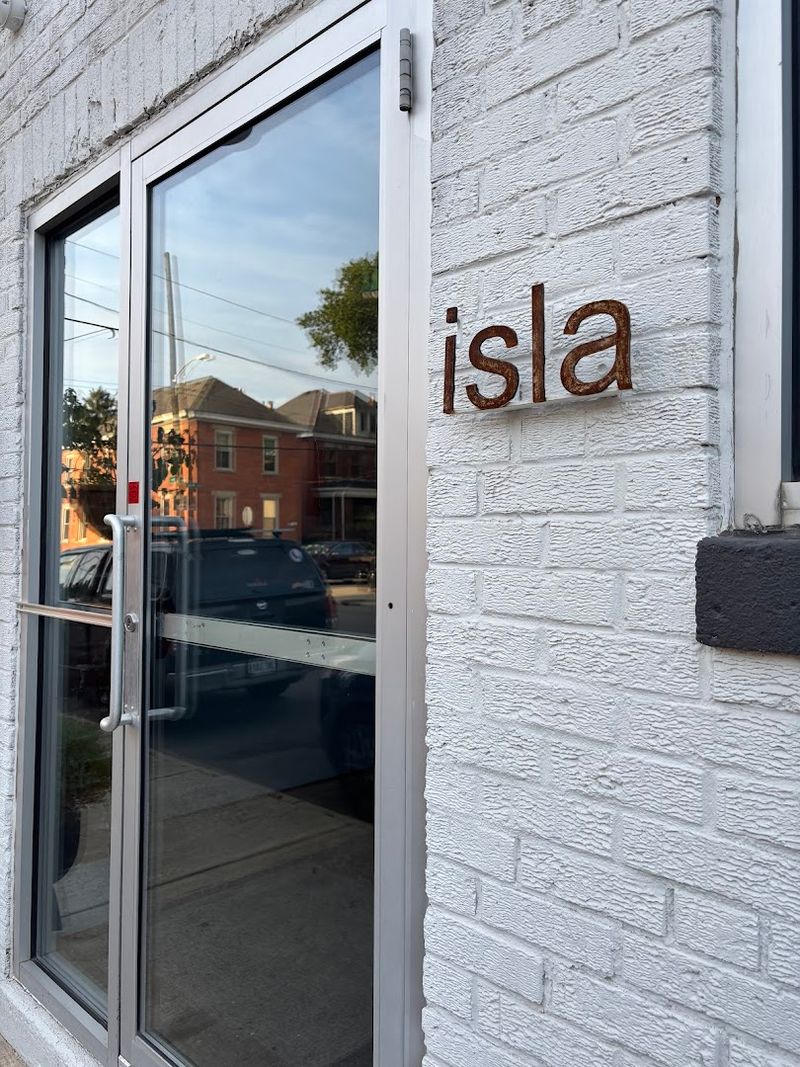 Isla, Columbus