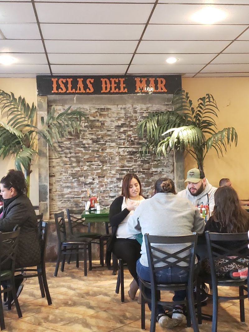 Isla Del Mar, Rockford