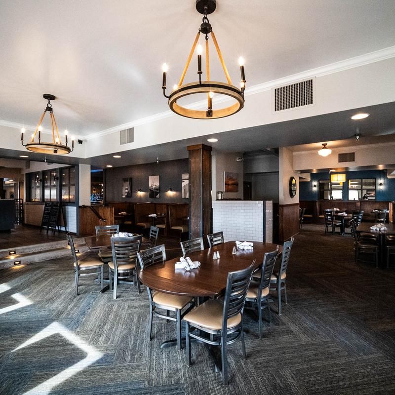 Miss Mamie's Seafood & Steaks, Moline 